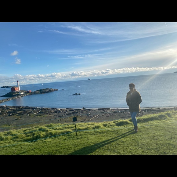 Meet your Posher, Cinthy - Picture 1 of 1